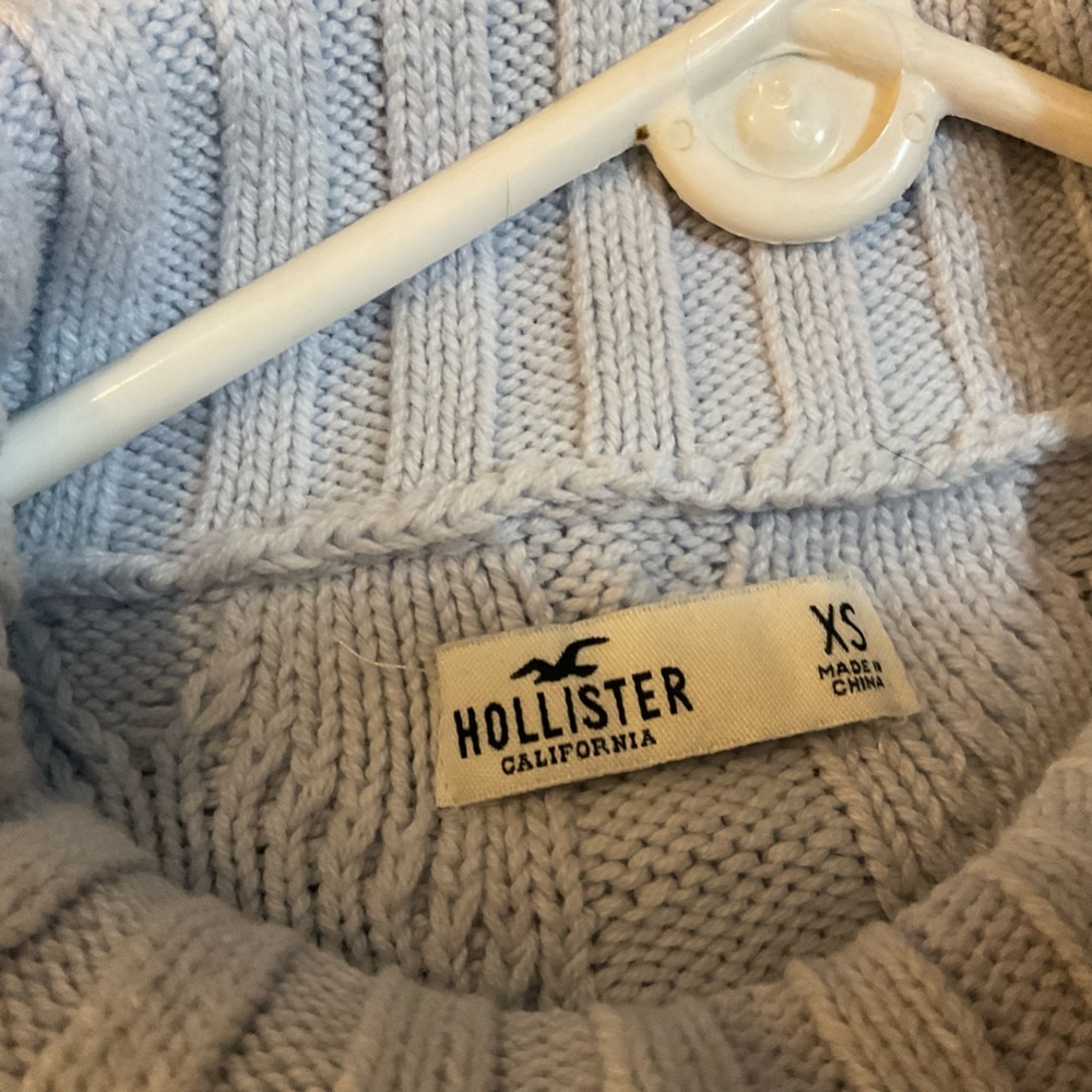 Hollister: Baby blue turtle neck extra small sweater with little Hollister tag . - Picture 6 of 7